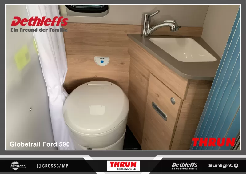 10_Globetrail-Ford-590_Toilette.jpg