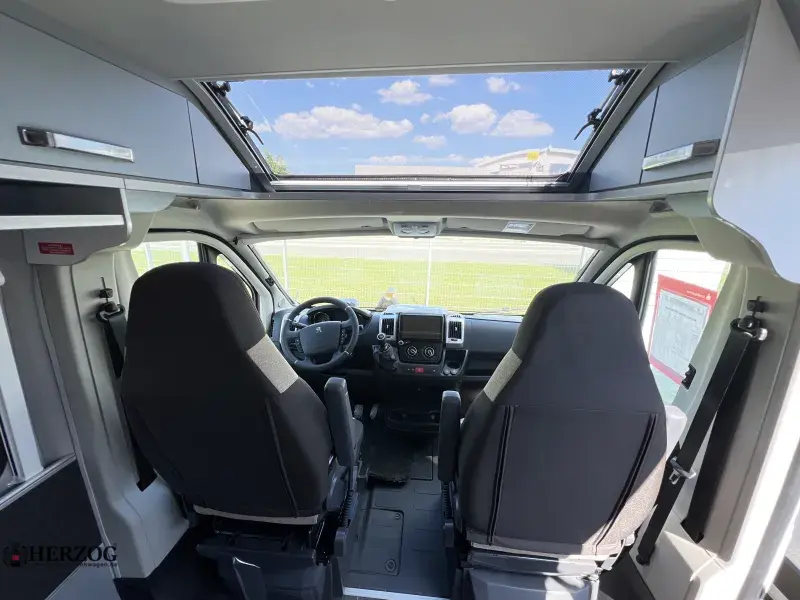 interiorShots.furtherSeating
