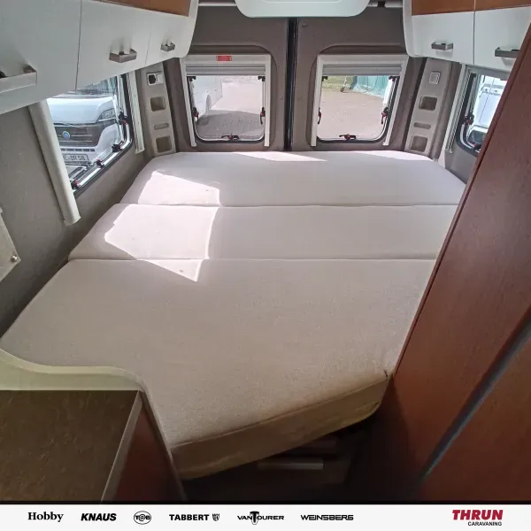 interiorShots.beds
