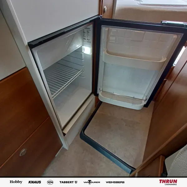 interiorShots.furtherBeds