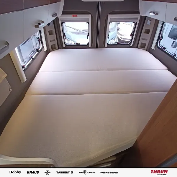interiorShots.beds