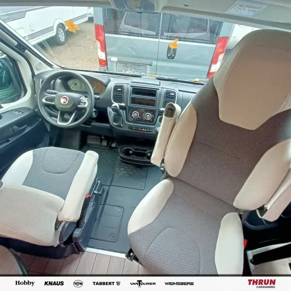 interiorShots.driversCab