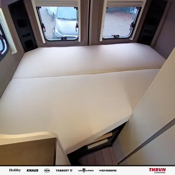 interiorShots.beds
