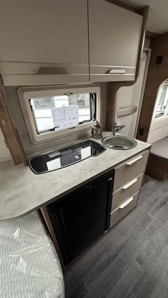 Knaus Sport 500 EU 4034 (7).JPG