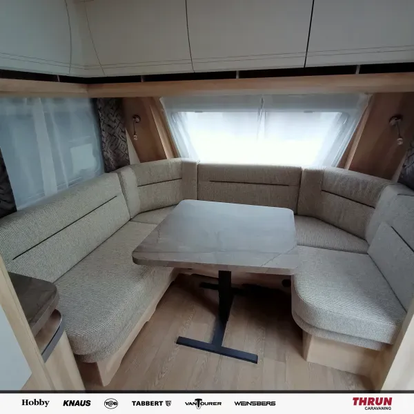 interiorShots.seating