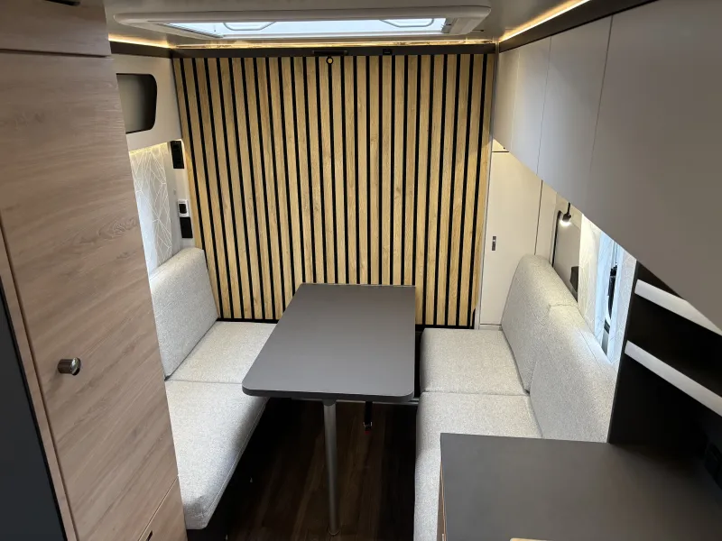 Knaus Yaseo 500 DK LED-Umrissbeleuchtung