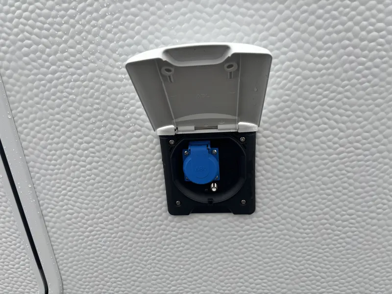 Knaus Yaseo 500 DK LED-Umrissbeleuchtung