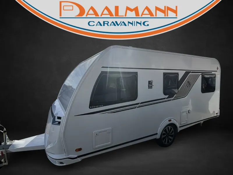 Knaus Südwind 460 EU Black Selection Weiß, MonoControl ThuleMarkise
