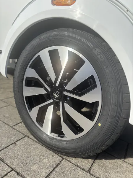 Knaus Südwind 460 EU Black Selection Weiß, MonoControl ThuleMarkise