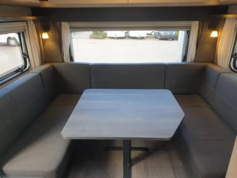 16603526.jpg 16603526.jpg