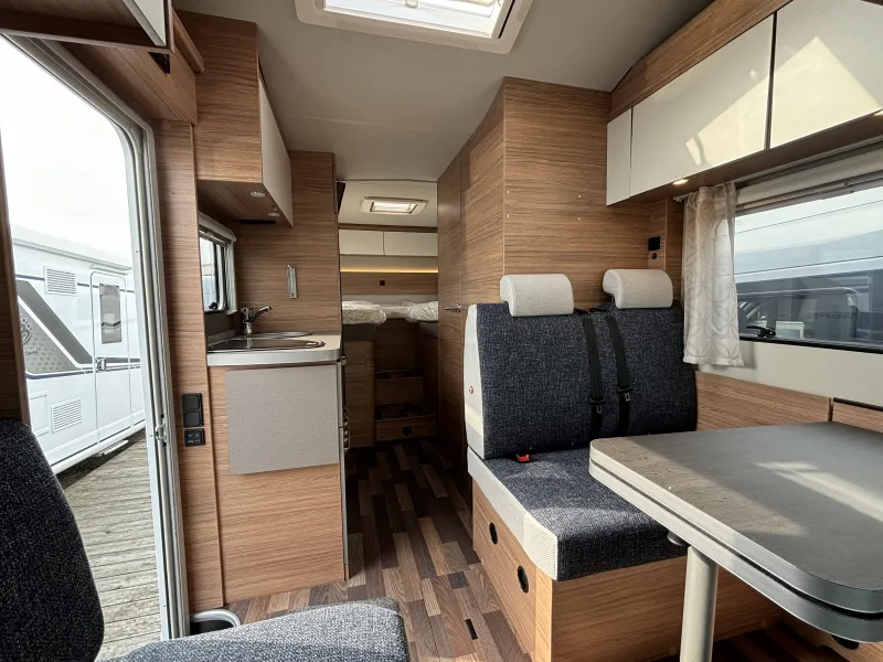 Weinsberg CaraHome 650 MEG Dachklima Einzelbetten Mediapk