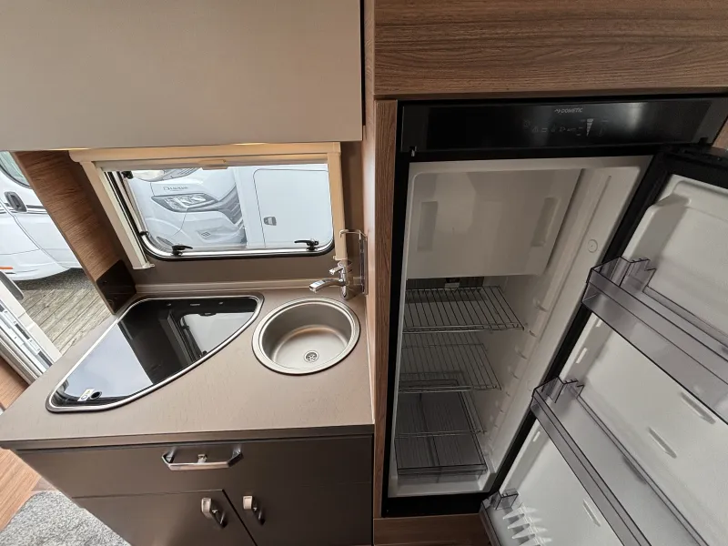 Weinsberg CaraHome 650 MEG Dachklima Einzelbetten Mediapk
