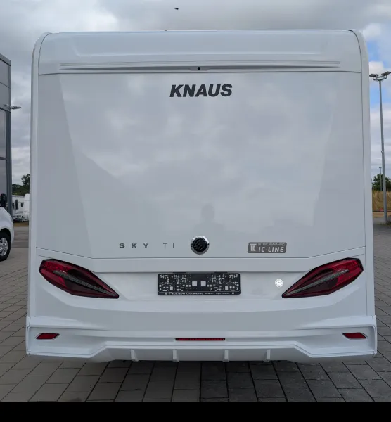 Knaus Sky TI 700 MEG IC- Line 3,8t Lithium CareDrive