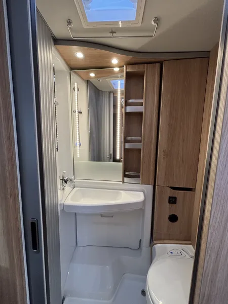 Knaus Sky TI 650 MEG IC-Line Vollausstattung! Aut.