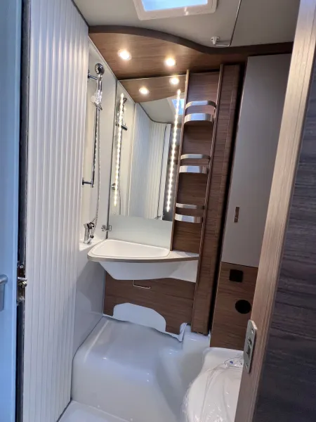 Knaus L!VE I 650 MEG 180 PS, Lithiumbatterie LIVE