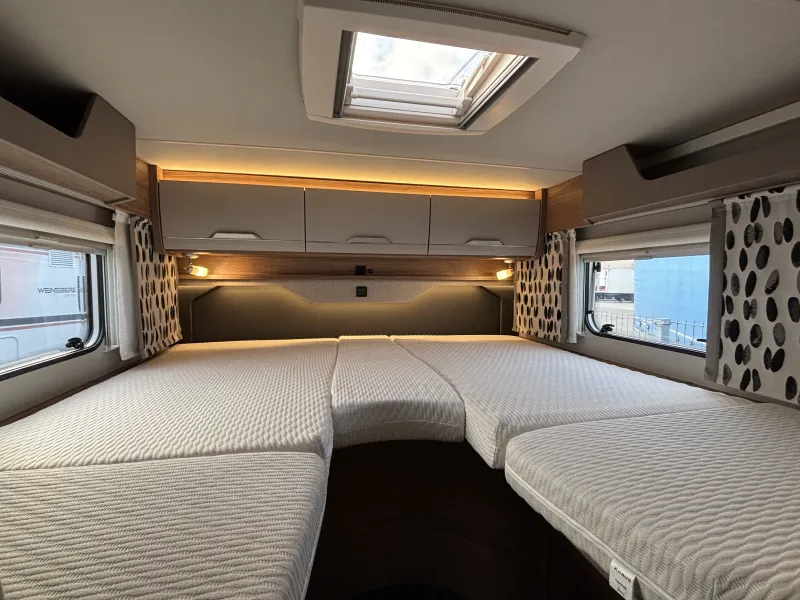 Knaus VAN WAVE 640 MEG Vansation MAN Hubbett, Luft-Zusatzfederung