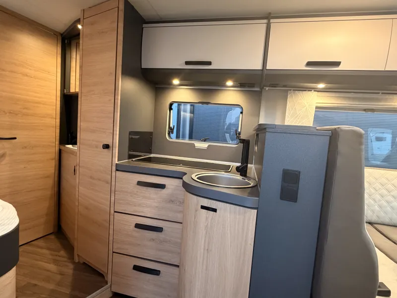 Knaus L!VE TI 650 MF Platinum Selection AHK Rahmenf. 180Ah.-Lithium