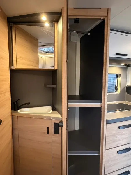 Knaus L!VE TI 650 MF Platinum Selection AHK Rahmenf. 180Ah.-Lithium