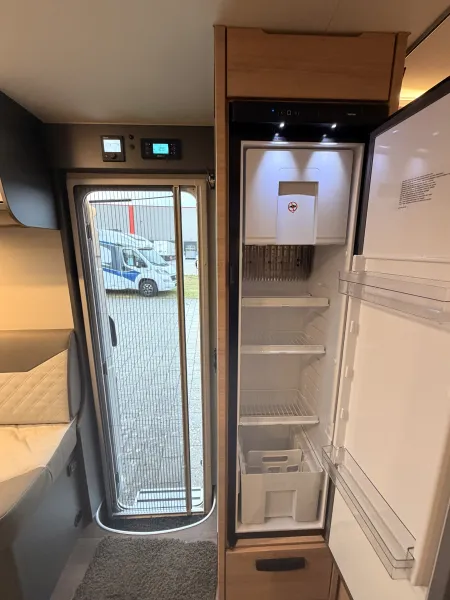 Knaus L!VE TI 650 MF Platinum Selection AHK Rahmenf. 180Ah.-Lithium