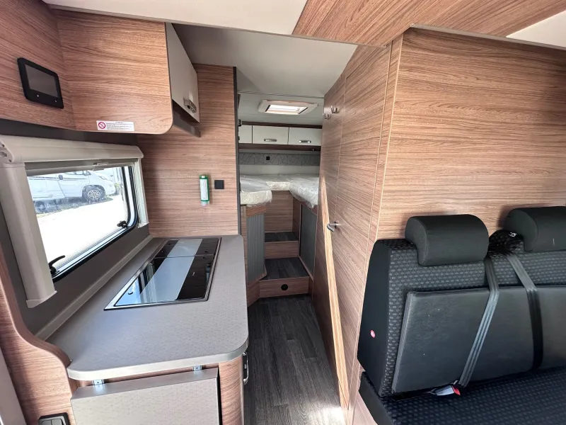 Weinsberg CaraSuite 650 MEG Ford Automatik, Auto-SAT + TV