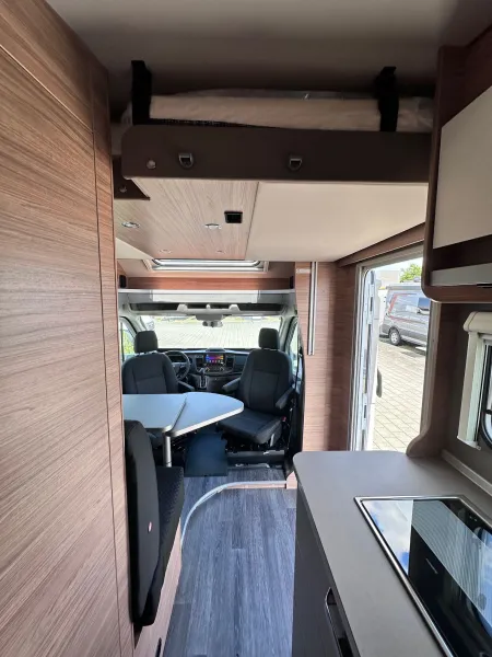 Weinsberg CaraSuite 650 MEG Ford Automatik, Auto-SAT + TV