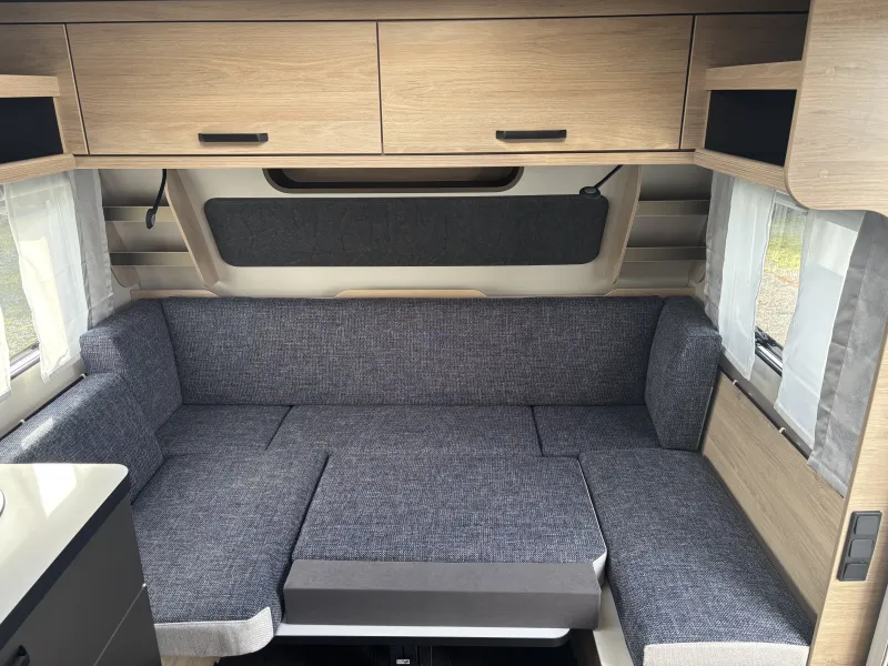 Weinsberg CaraOne 550 UK 1,7t 3 Pakete Ambientebeleucht