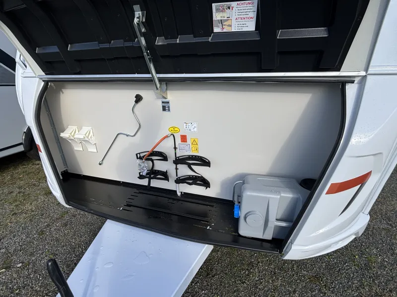 Weinsberg CaraOne 550 UK 1,7t 3 Pakete Ambientebeleucht