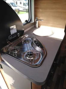 Fahrzeugbild Weinsberg CaraCompact 600 MEG EDITION [PEPPER] #7