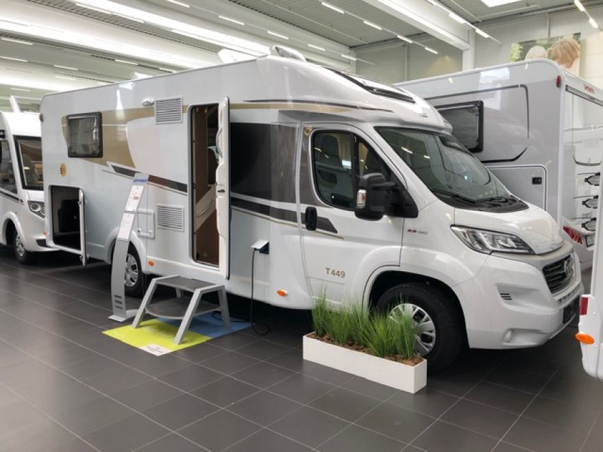Carado T 449 Als Teilintegriert In Bad Waldsee Bei Caraworld de Von