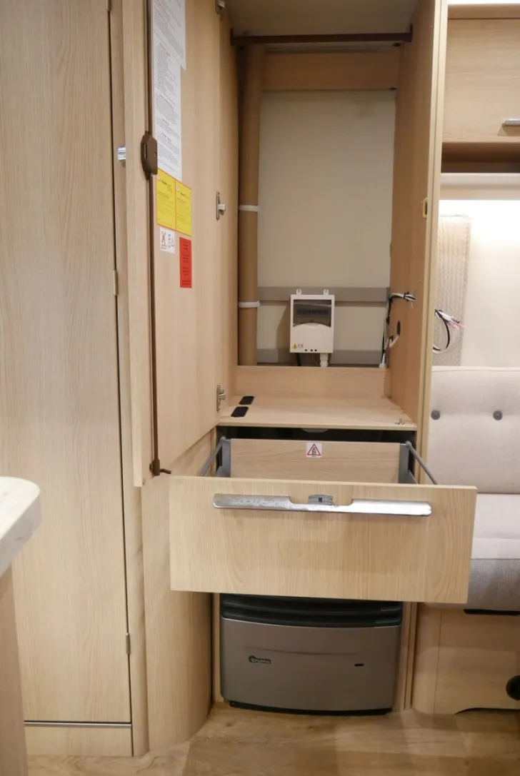 Fahrzeugbild Hymer Eriba Nova GL 495 #14