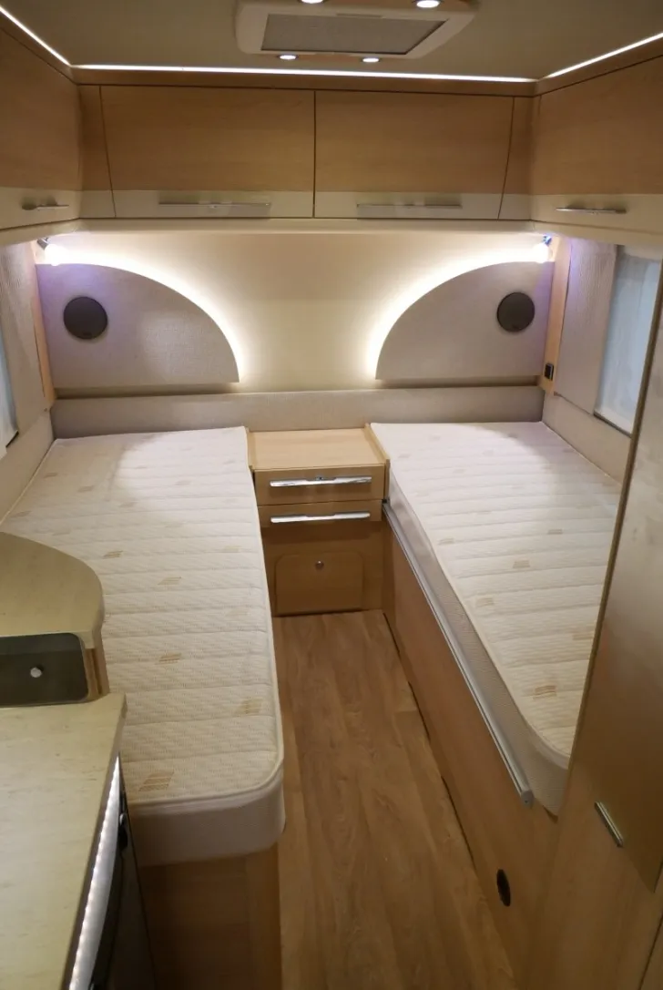 Fahrzeugbild Hymer Eriba Nova GL 495 #19