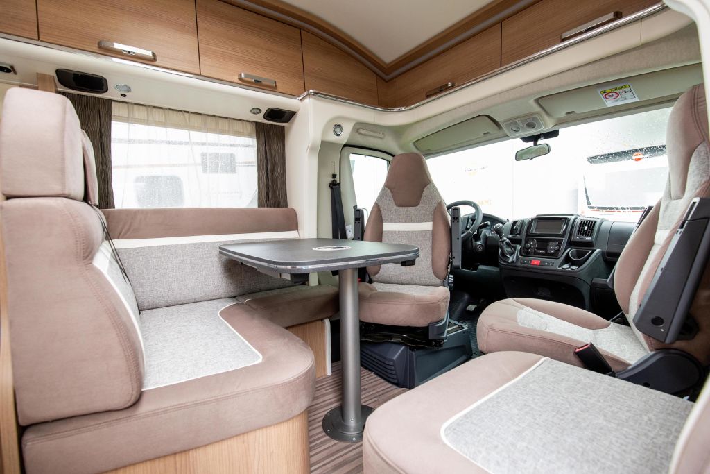 Malibu I 410 DB als Teilintegrierter in Sulzemoos bei caraworld.de