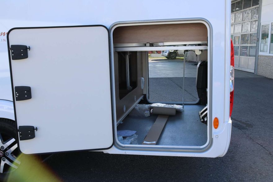 Bürstner Lyseo TD 736 Harmony Line als Teilintegriert in Würselen bei