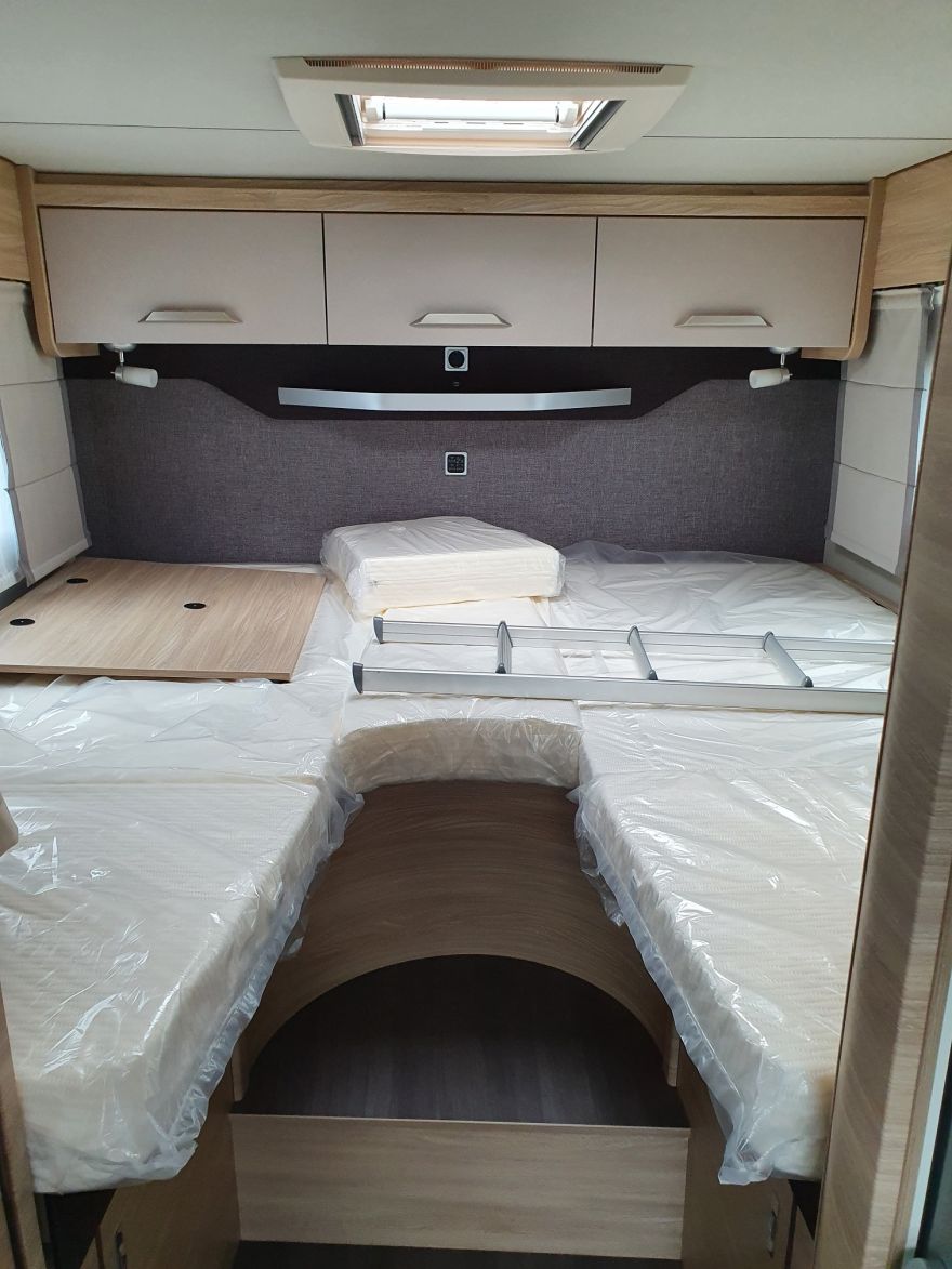 Knaus Van TI Plus 650 MEG Platinum Selection Als Teilintegriert In 