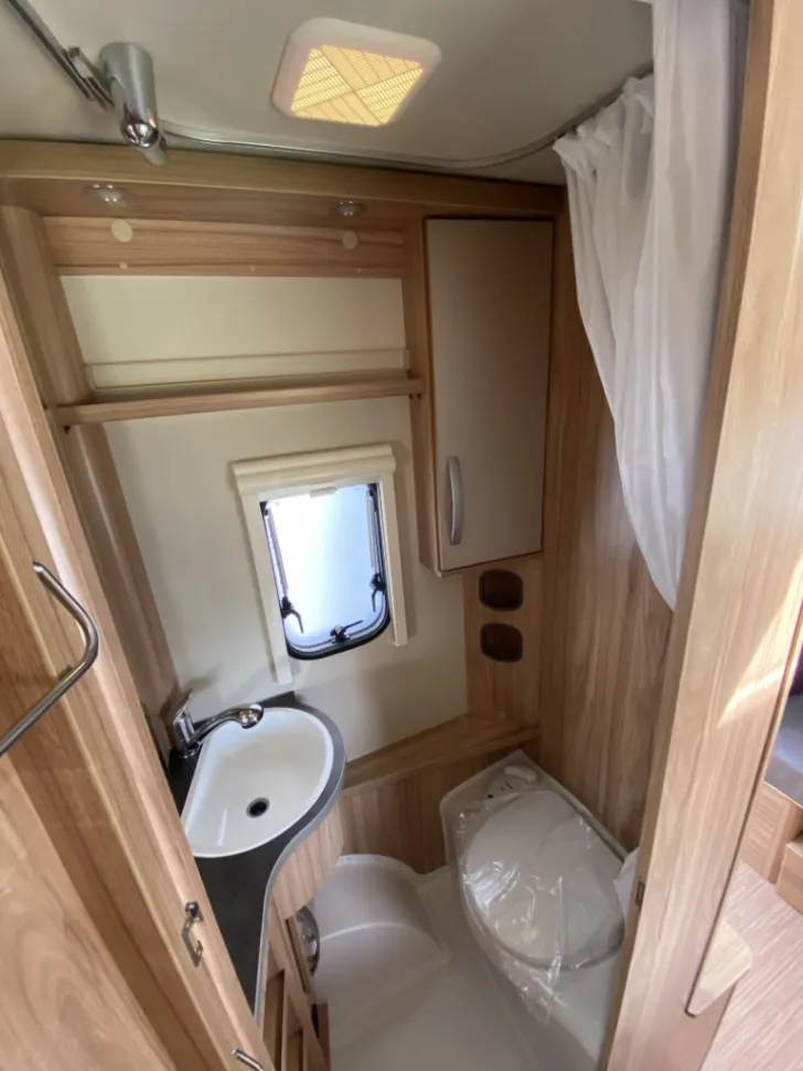 Fahrzeugbild Hymer Eriba Nova Light 470 #25