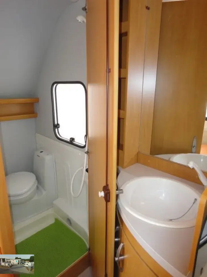 Fahrzeugbild Eifelland Holiday 395 TF Nr. 26 - Markise, franz. Bett #26