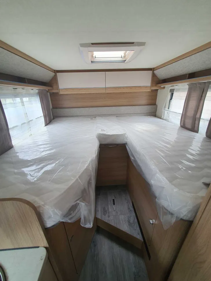 Fahrzeugbild LMC Breezer V 643 G #12