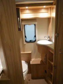 Fahrzeugbild Hymer Eriba Feeling 425 (Autark Markise) #13