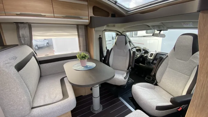 Fahrzeugbild Knaus Sky TI 700 MEG Platinum Selection #8