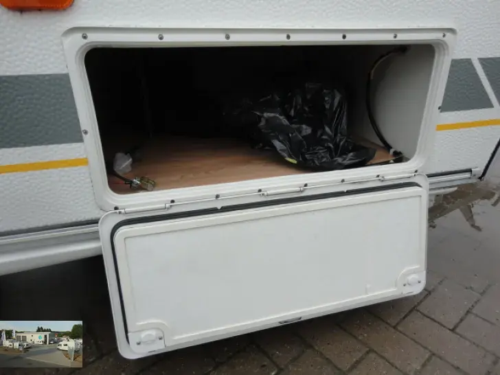 Fahrzeugbild Delta Summerliner 3900 TZV Nr. 40 - Mover, Doppelbett #35