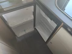 Kühlschrank offen