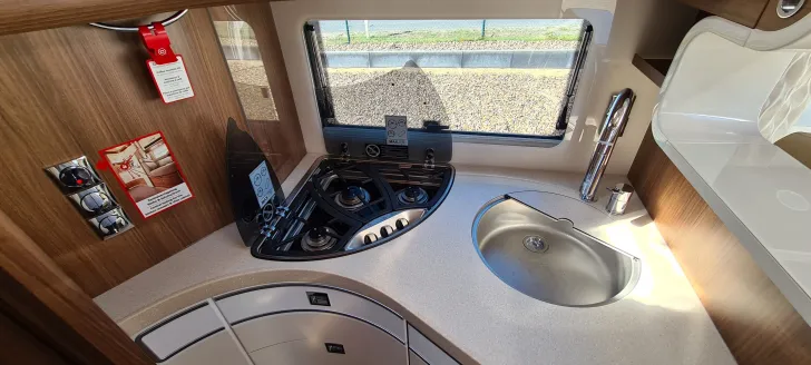 Fahrzeugbild Carthago chic e-line I 50 LE DA #16
