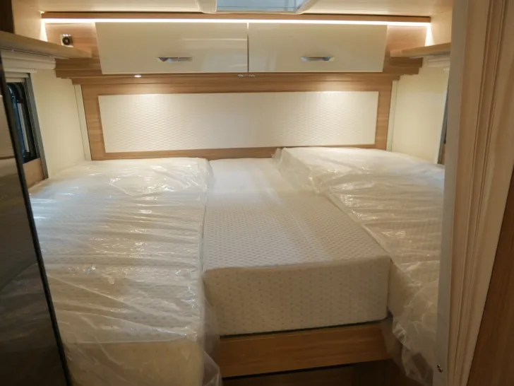 Fahrzeugbild Bürstner Limited T 690 G (Autom. Solar RFK Navi Markise) #9