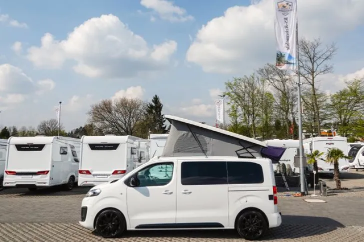 Fahrzeugbild Pössl Campster Aufstelldach*Automatik*5Sitze*AHK*Xenon #3