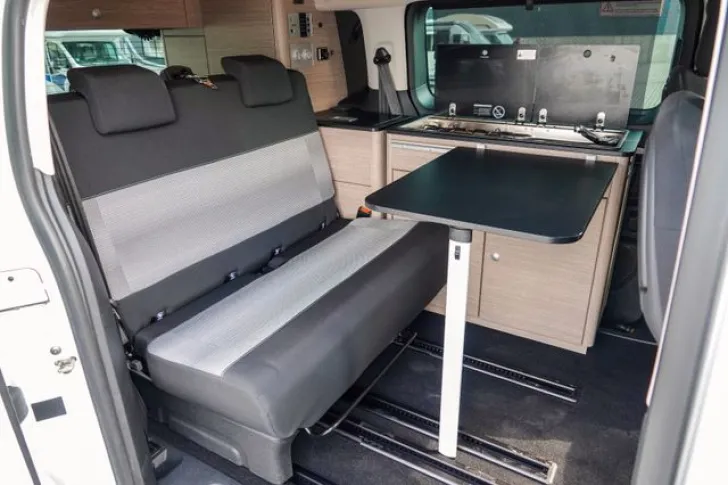 Fahrzeugbild Pössl Campster Aufstelldach*Automatik*5Sitze*AHK*Xenon #9