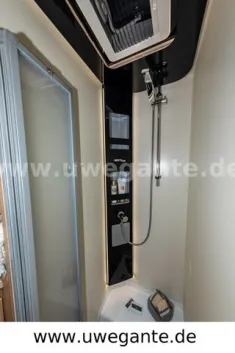 Bild 16 GIOTTILINE Therry T32S Modell 2022 mit Hubbett