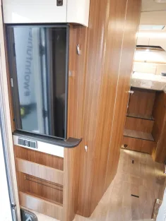 Bild 15 Hymer B-MC I 600 Whiteline (Autom. RFK Navi Markise)