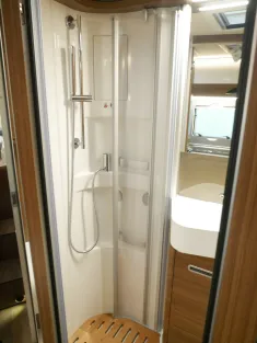 Bild 19 Hymer B-MC I 600 Whiteline (Autom. RFK Navi Markise)