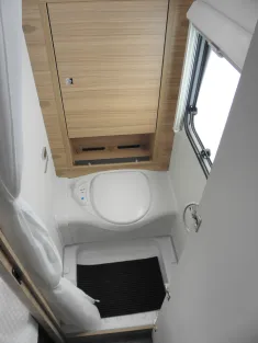 Bild 9 Dethleffs Camper 650 FMK