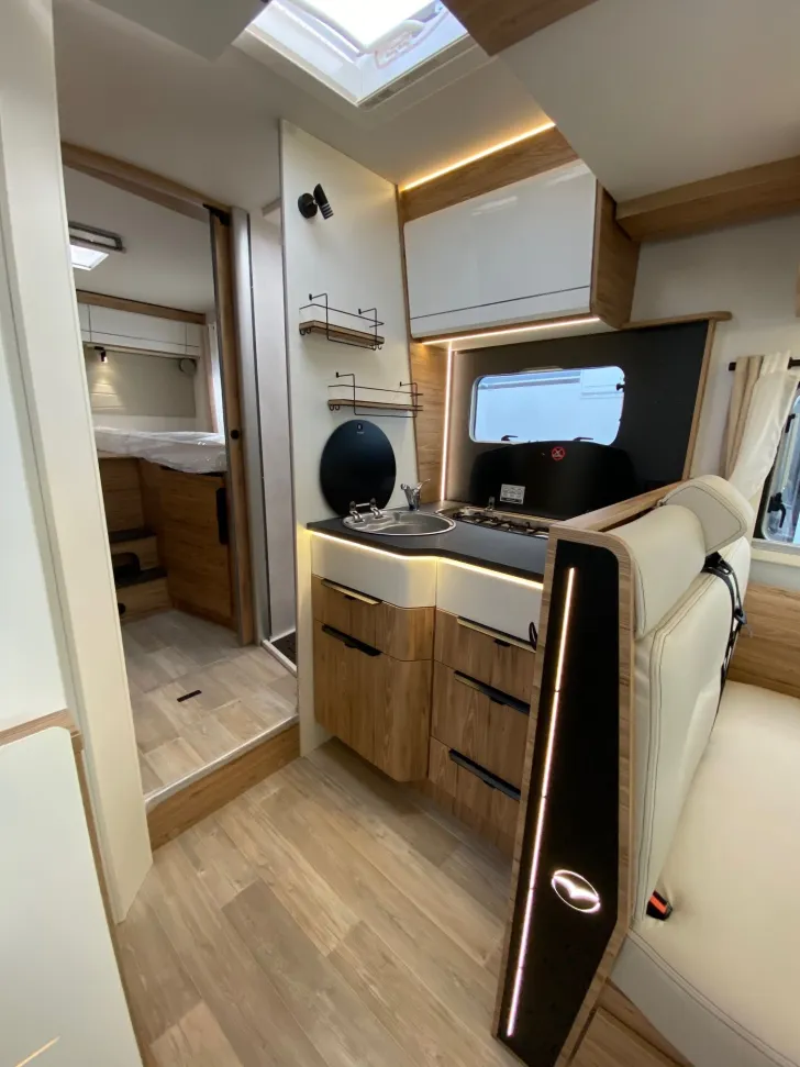 Fahrzeugbild Pilote Pacific P746GJ #16